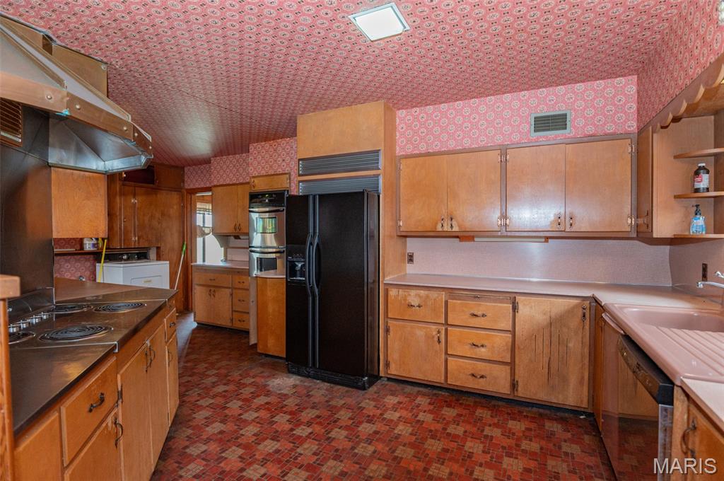 602 Highway 63