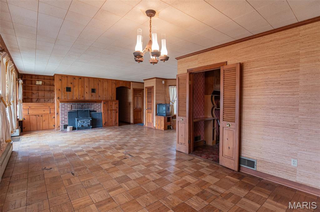 602 Highway 63