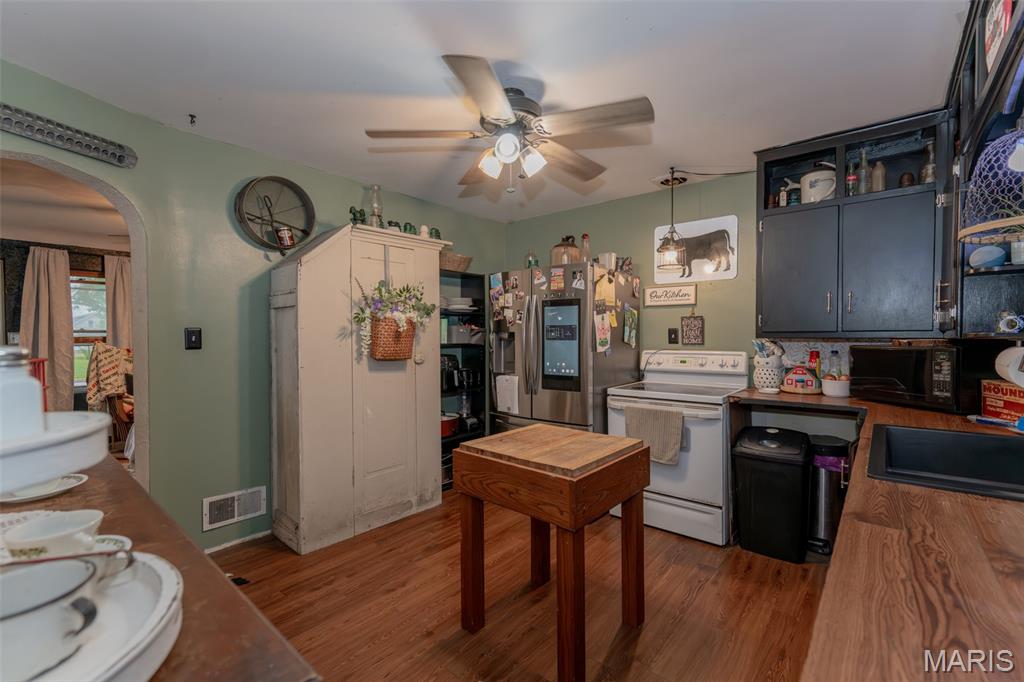510 W Franklin Avenue