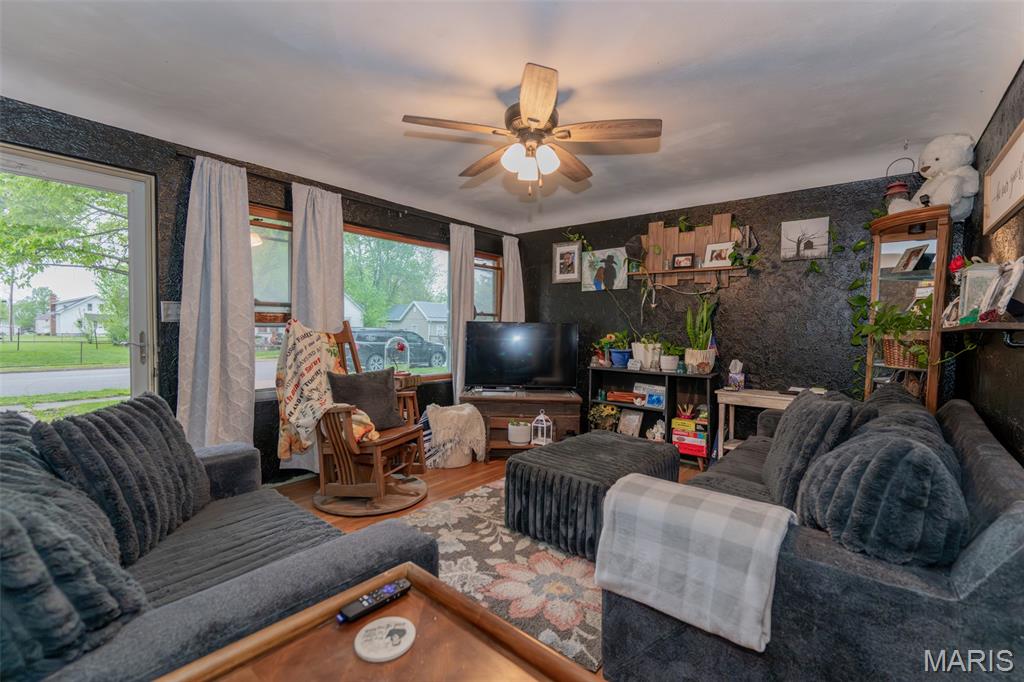 510 W Franklin Avenue