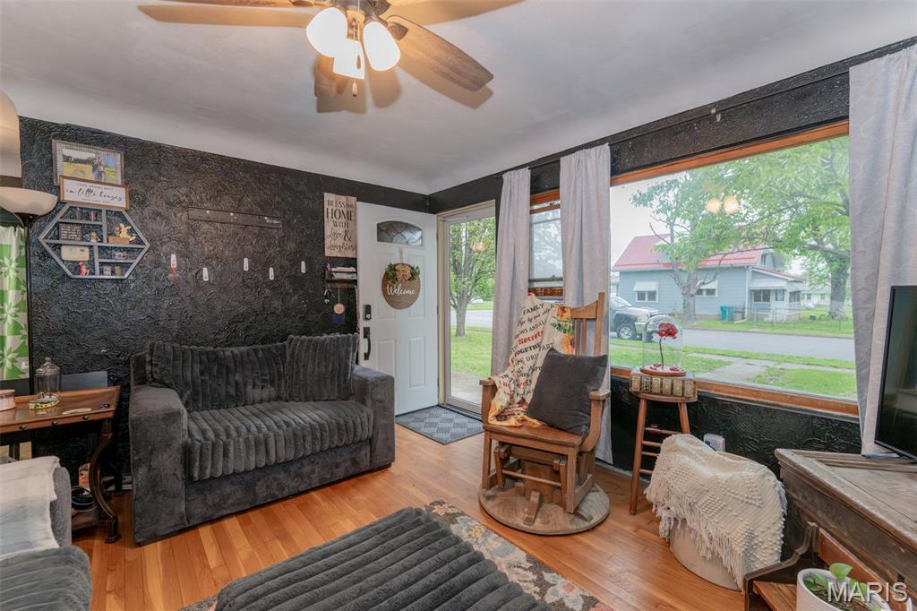 510 W Franklin Avenue