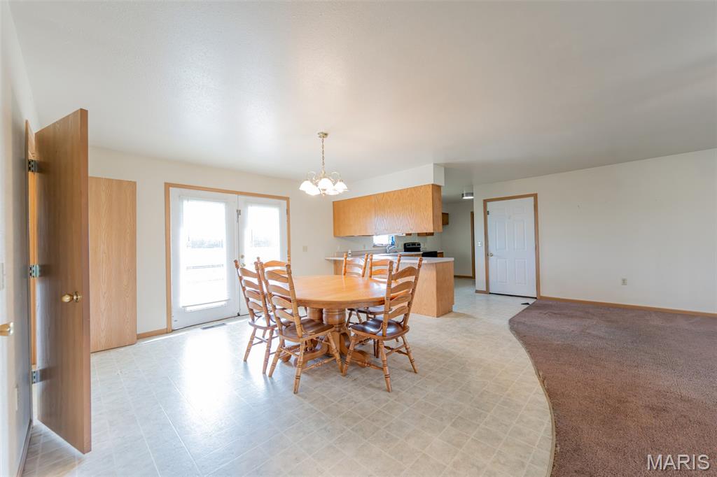 318 E W&W Circle Drive