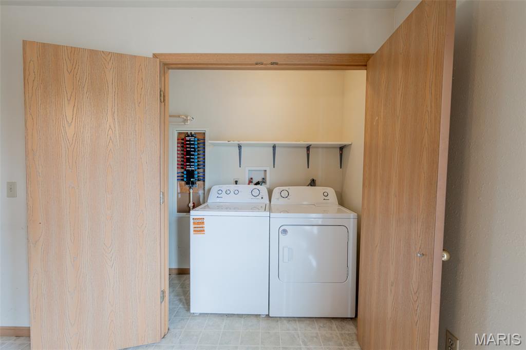 318 E W&W Circle Drive