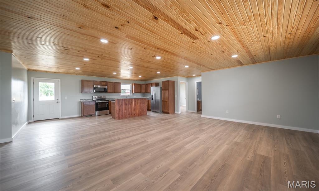 904 Schuenmeyer Road