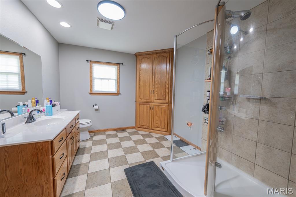 403 W 4th Street