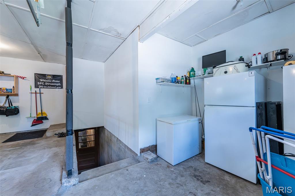 403 W 4th Street