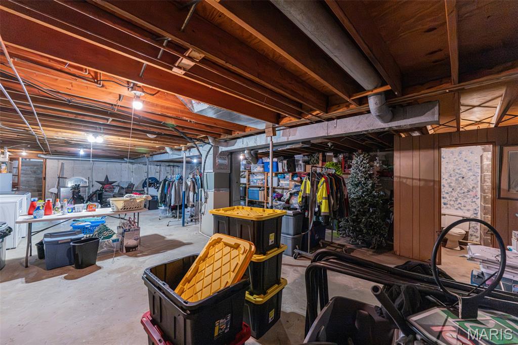 403 W 4th Street