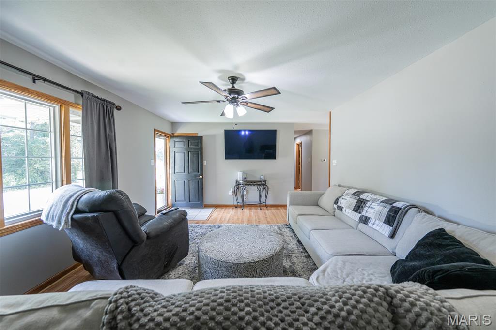 403 W 4th Street
