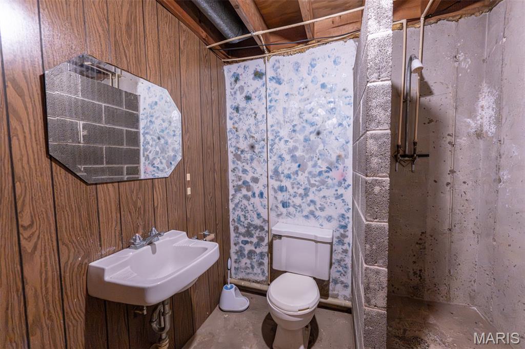 403 W 4th Street