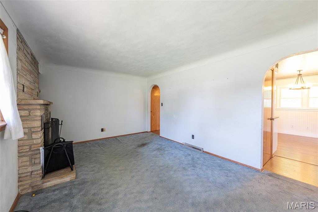 609 Elm Avenue