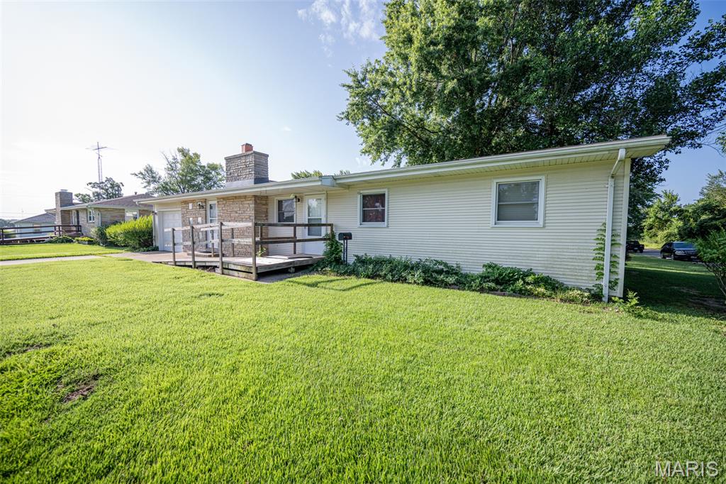 609 Elm Avenue