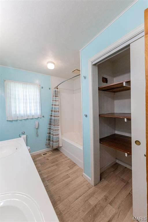 609 Elm Avenue
