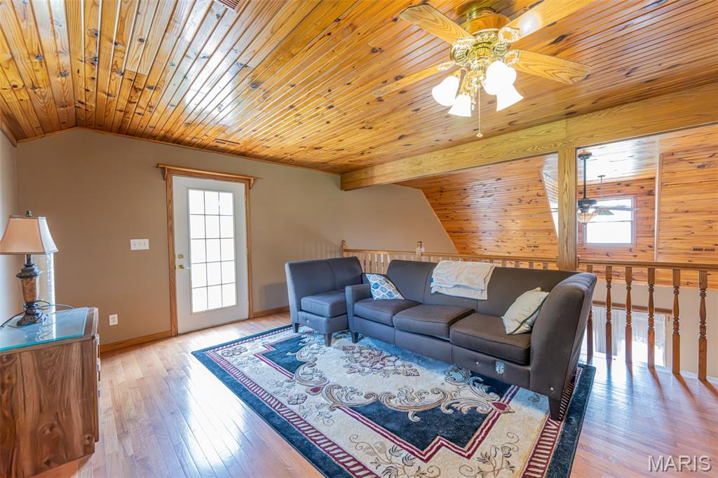 1115 County Road 754