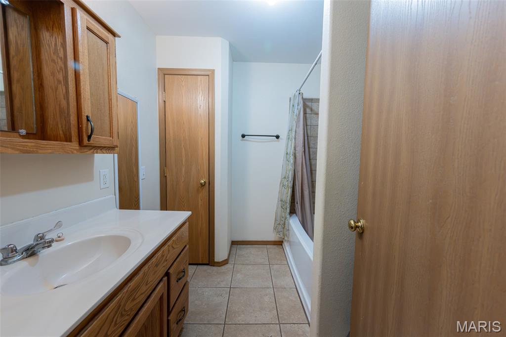 406 E Trades Drive