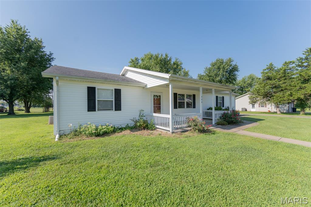 406 E Trades Drive