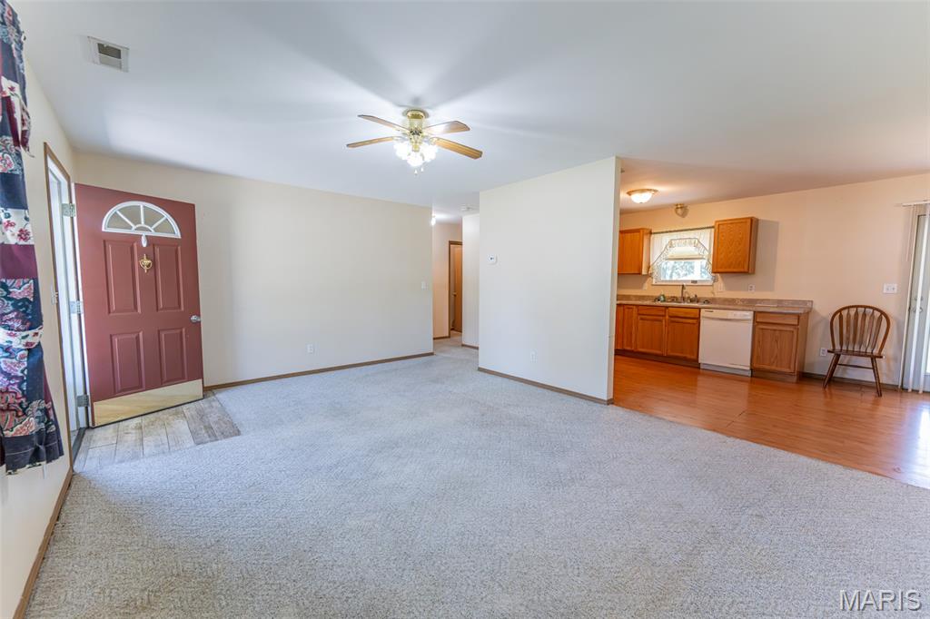 406 E Trades Drive