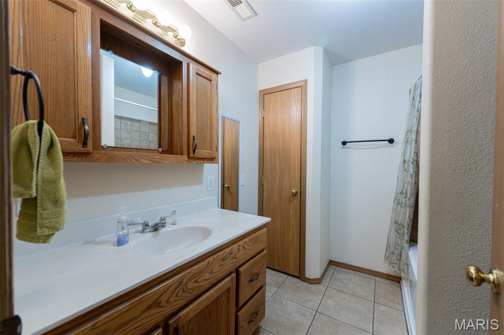 406 E Trades Drive