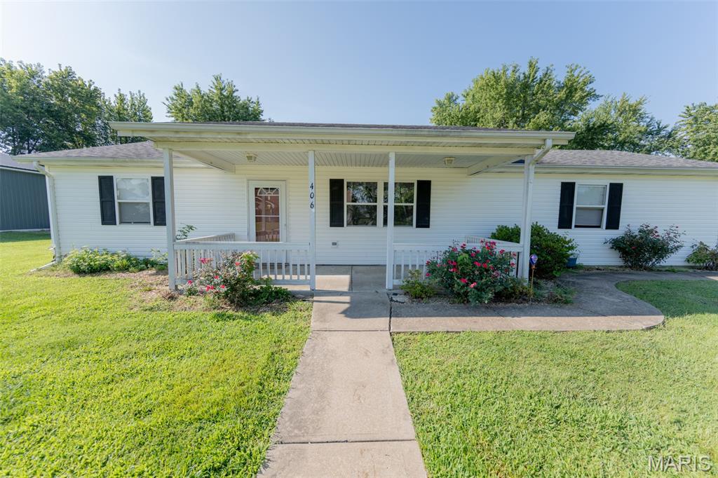 406 E Trades Drive