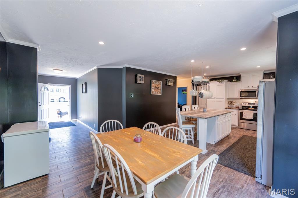 301 Pleasant Avenue
