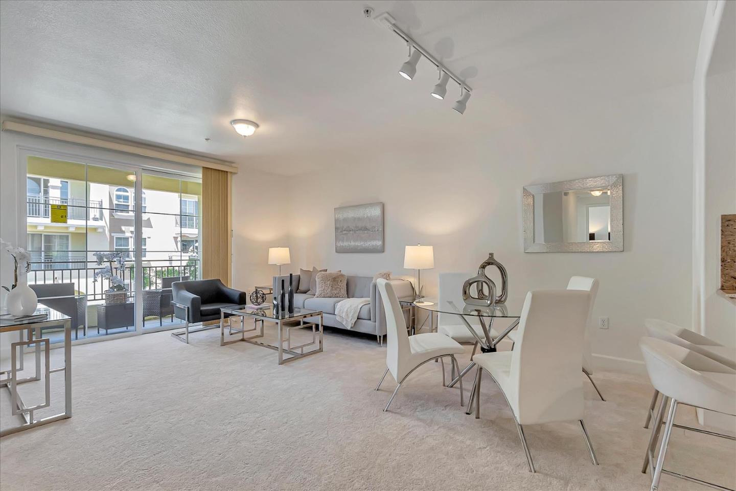 700 S Abel ST 423