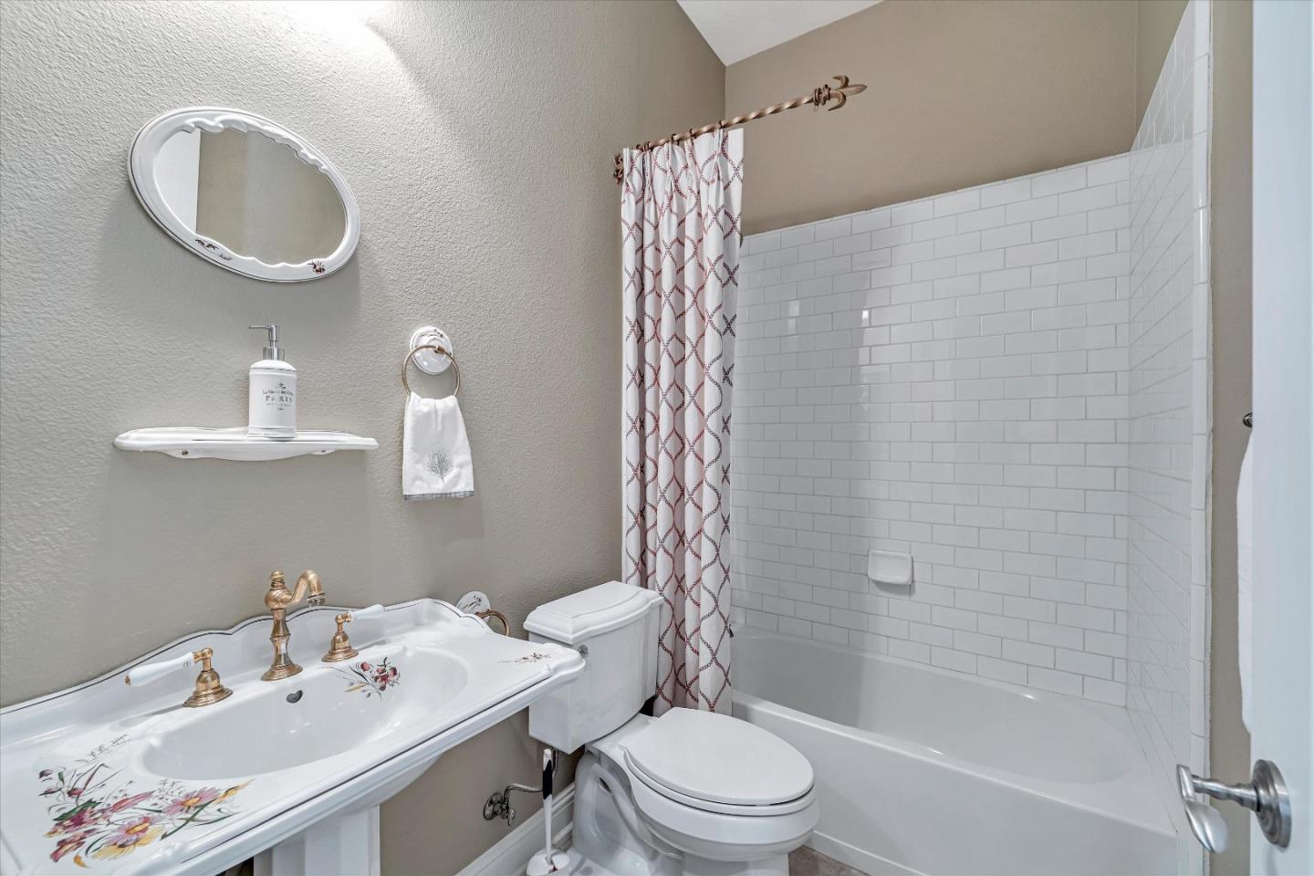 18223 Solano PL