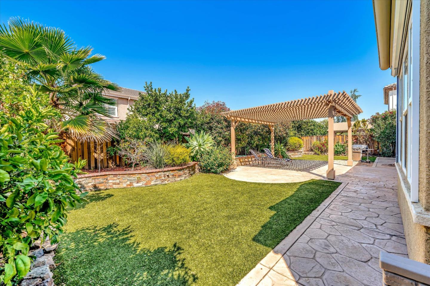 18223 Solano PL