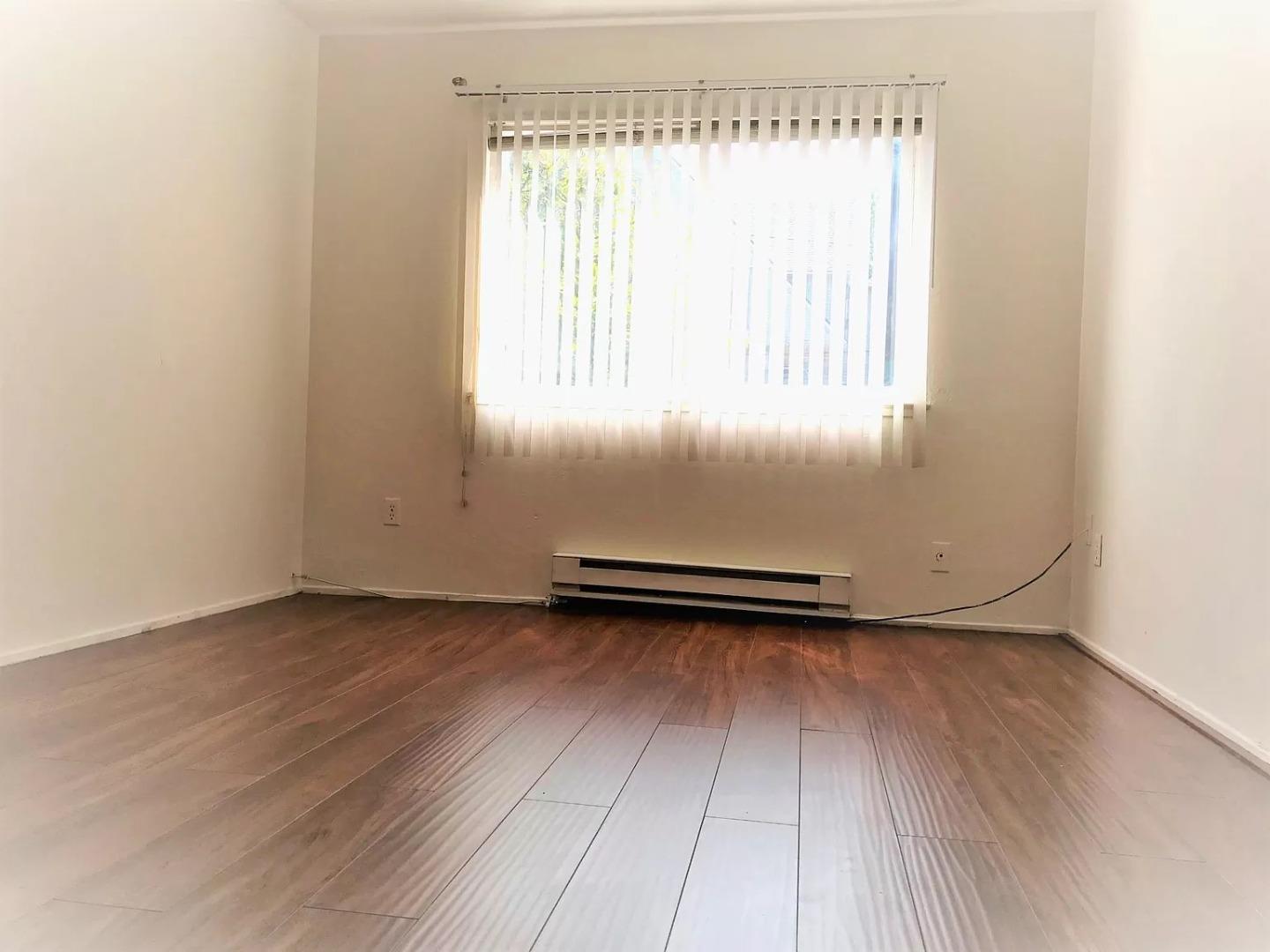 195 Reed ST 4