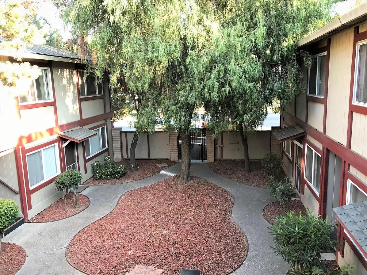 195 Reed ST 2