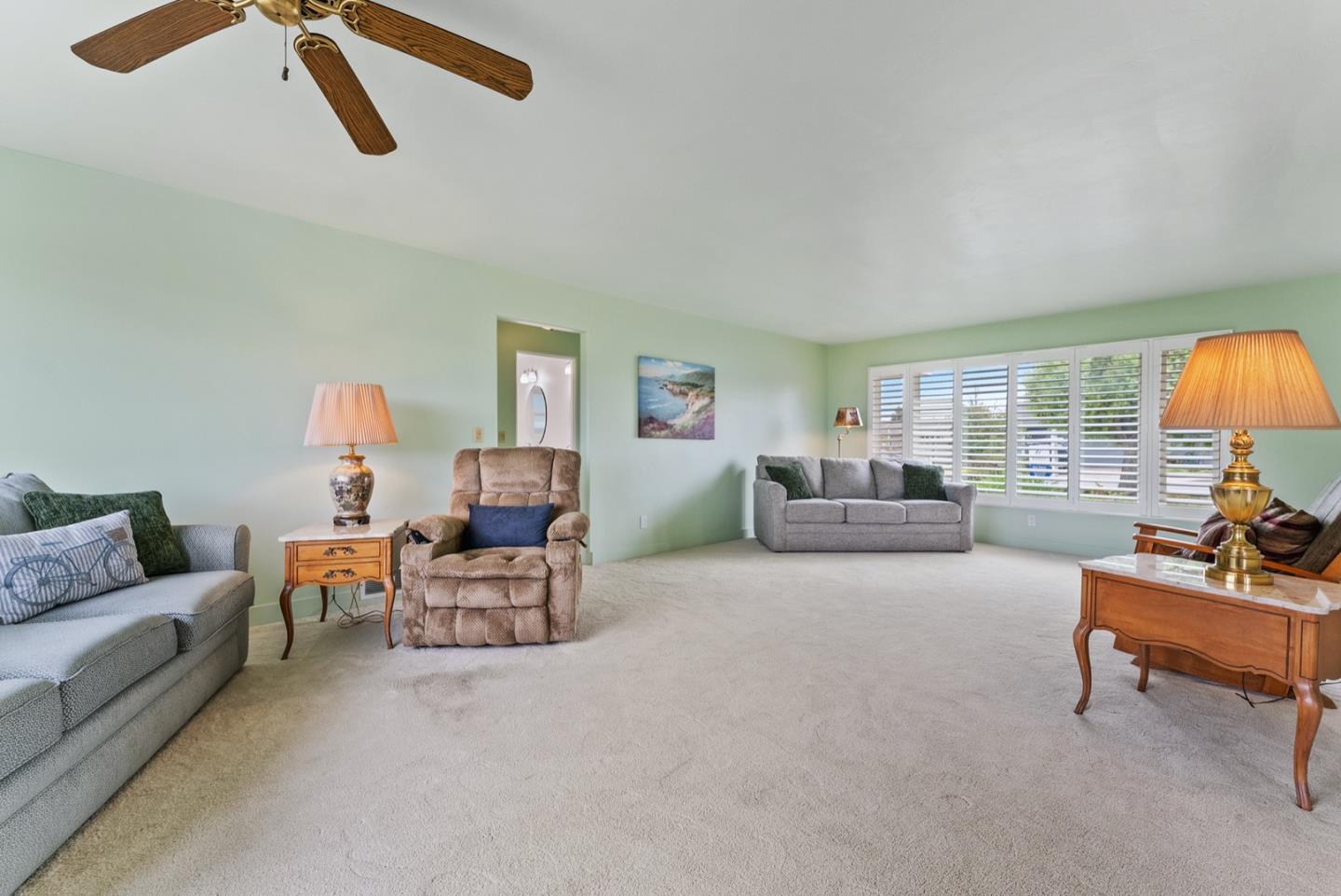151 Laken CT