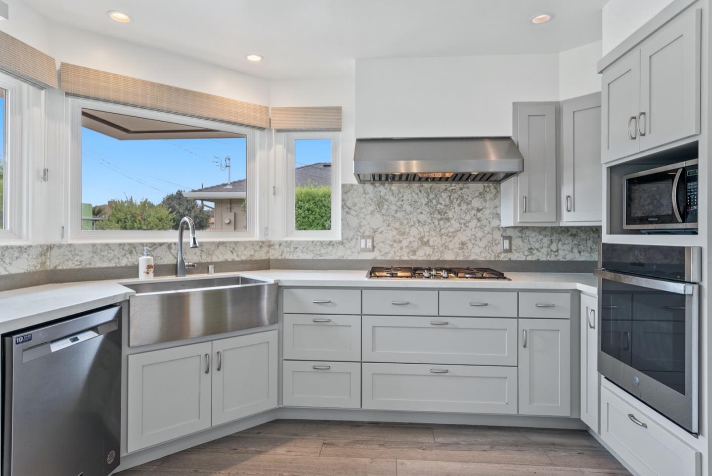 151 Laken CT