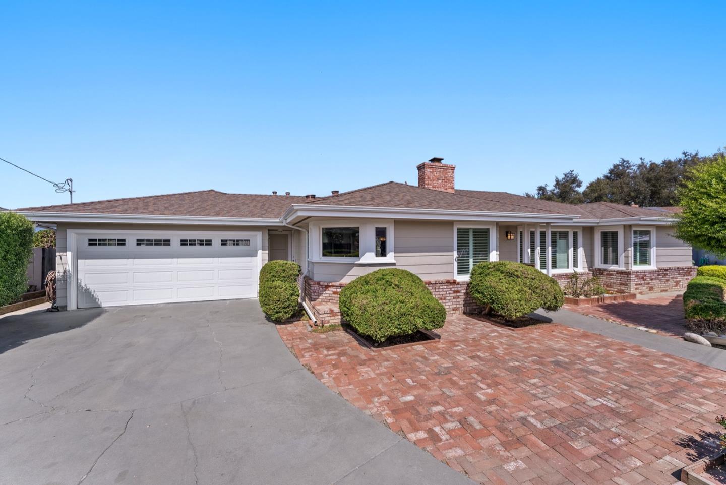 151 Laken CT