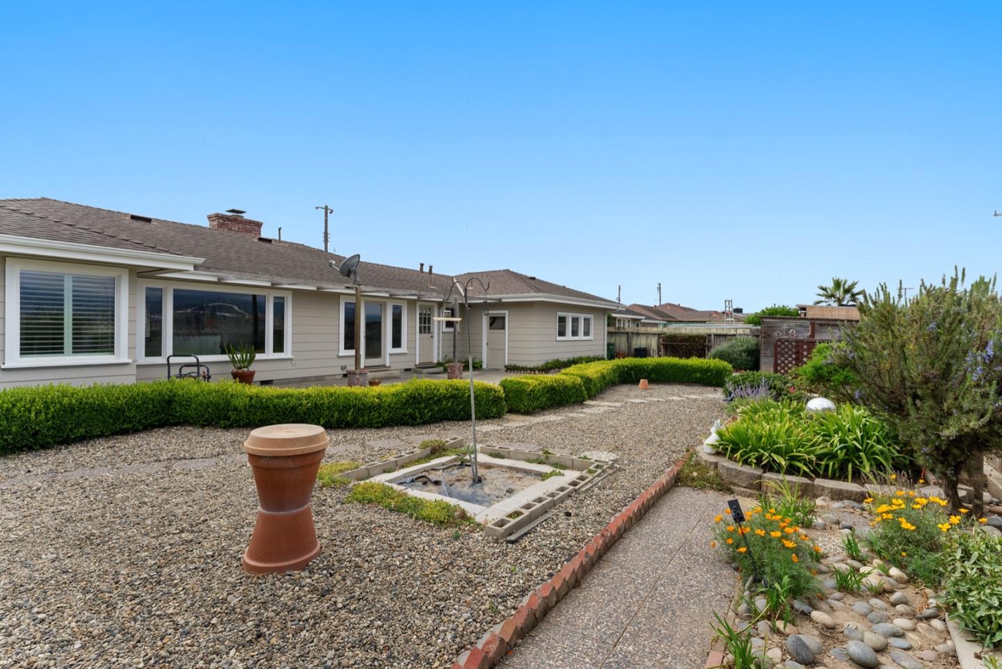 151 Laken CT