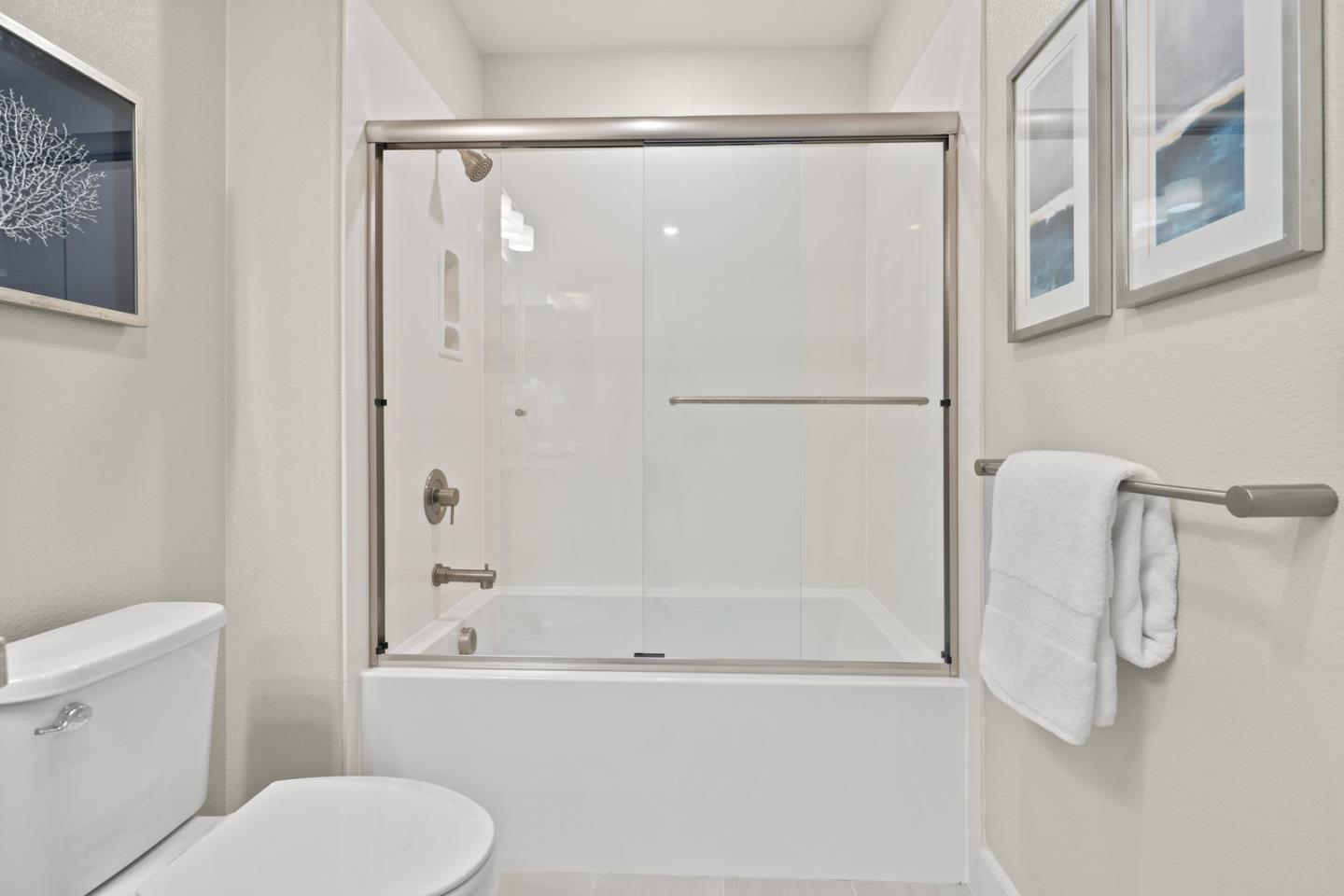 2984 Jayhawkers PL 4