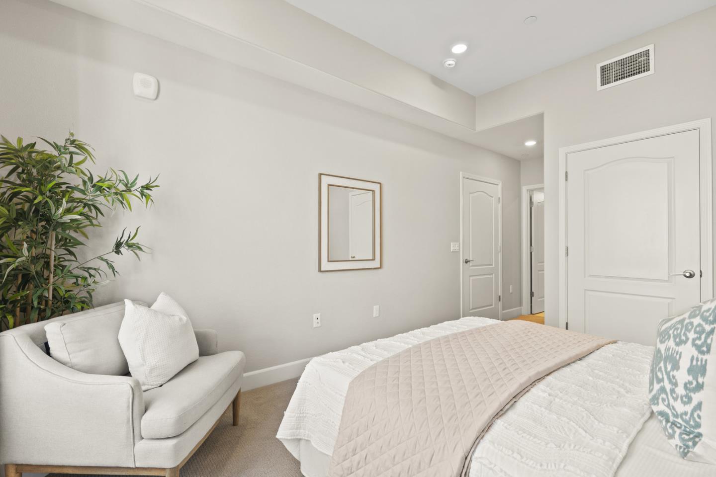 2984 Jayhawkers PL 4