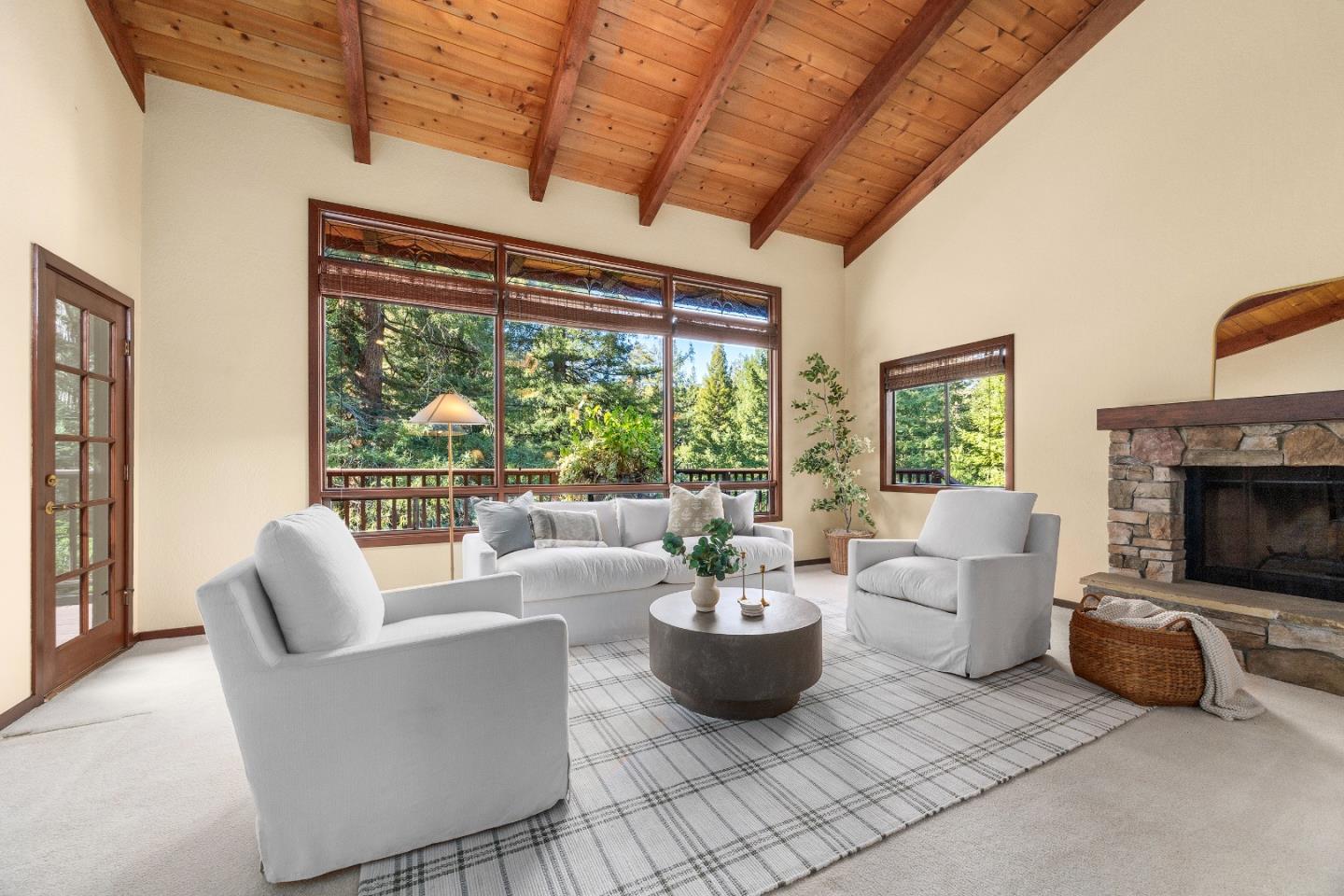 2293 Laurel Glen RD