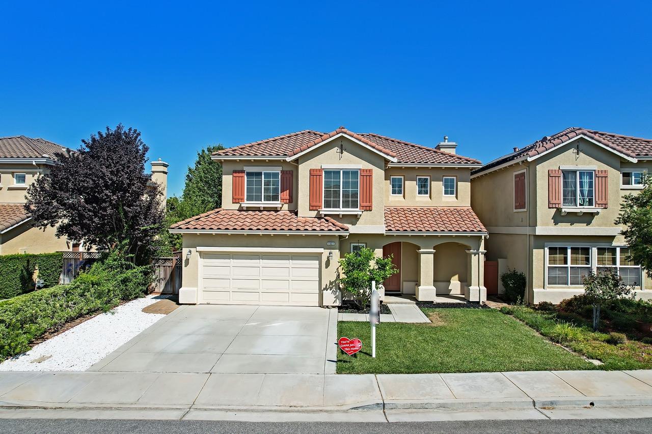 1631 Avenida De Los Padres