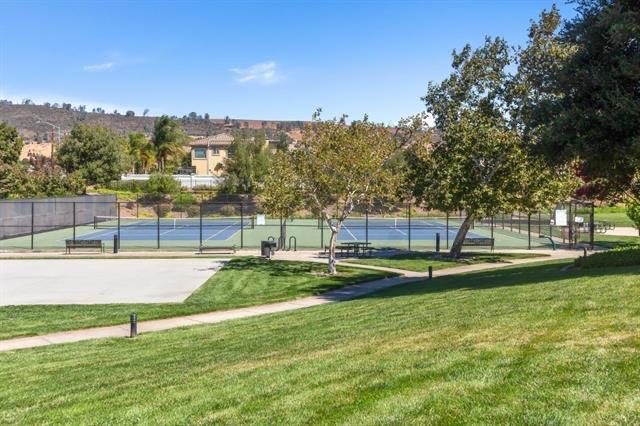 1631 Avenida De Los Padres