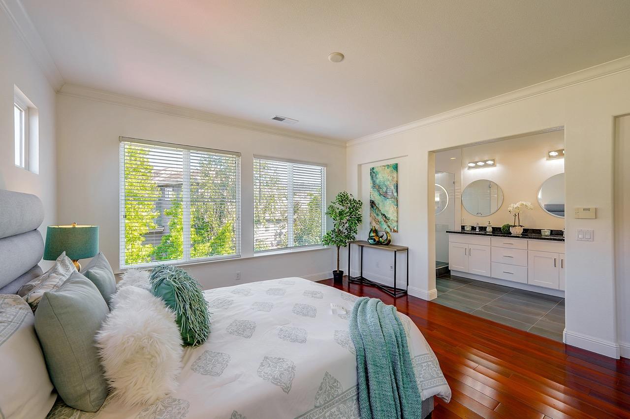 1631 Avenida De Los Padres