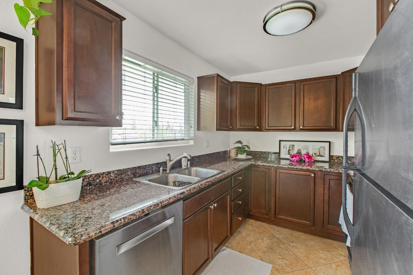 4970 Cherry Avenue 215