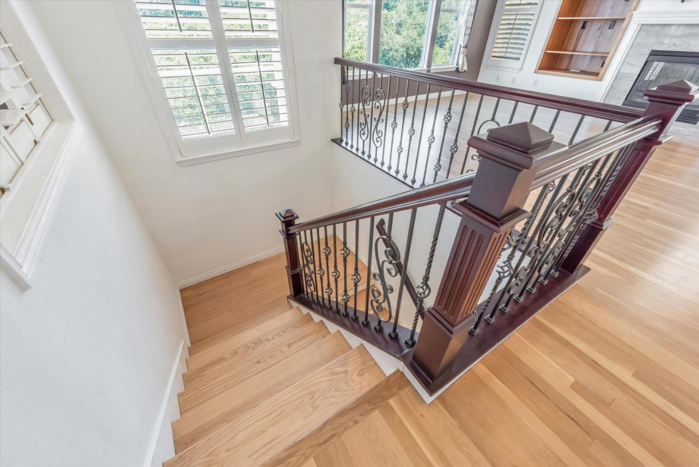 8215 Skyline Circle