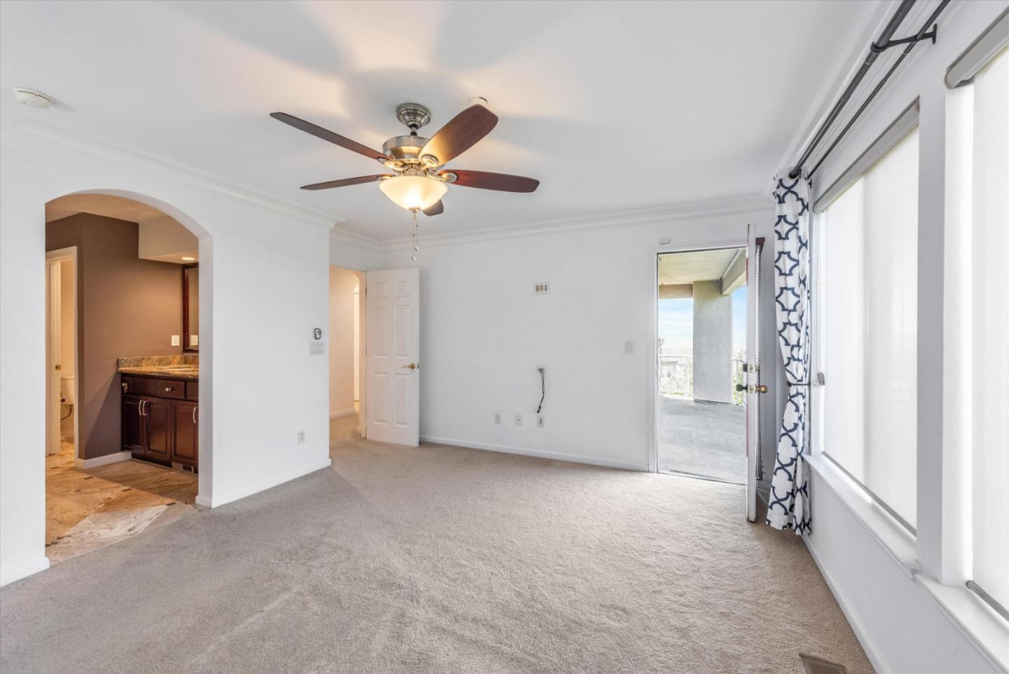 8215 Skyline Circle