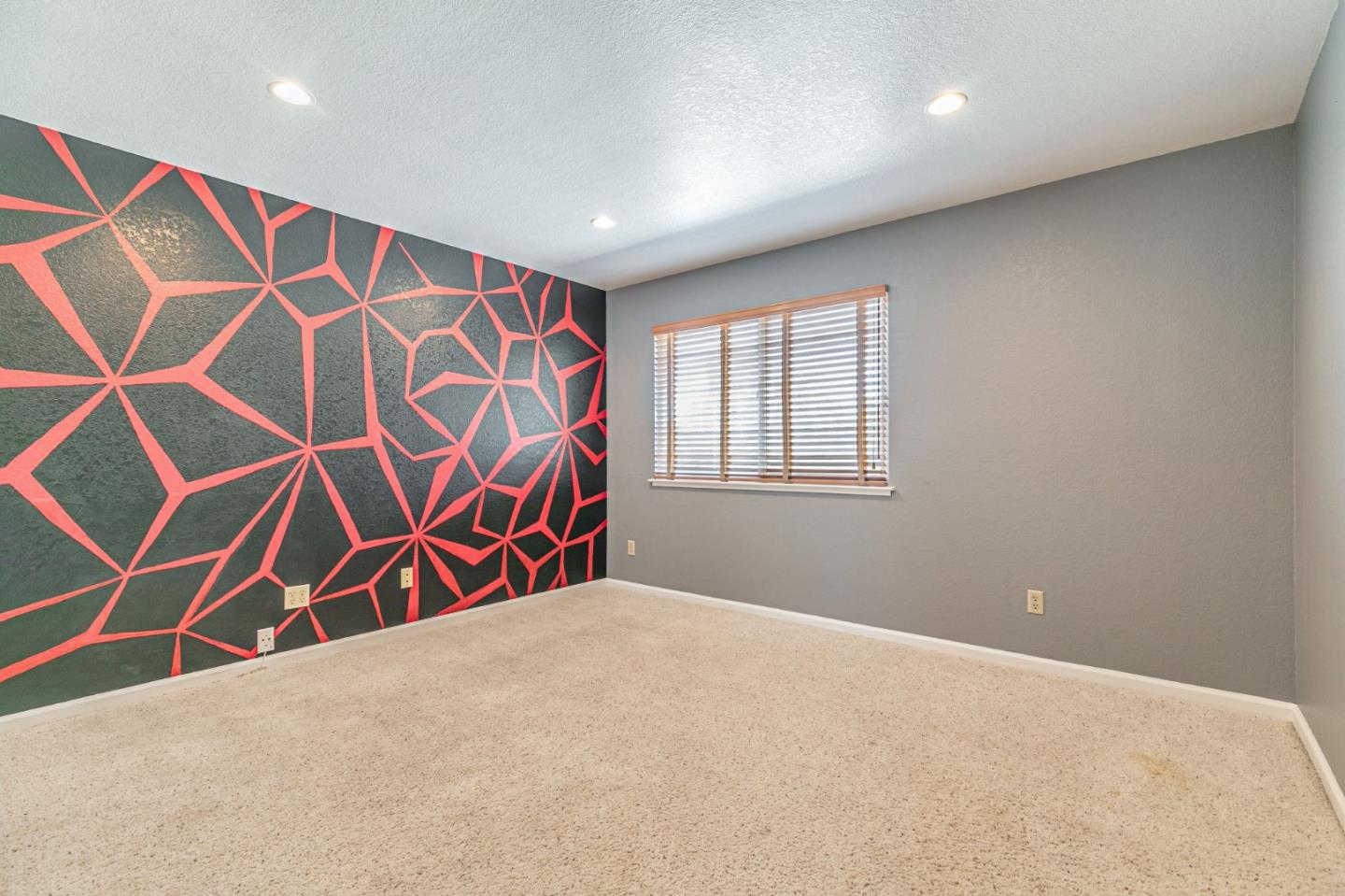 3324 Meadowlands Lane