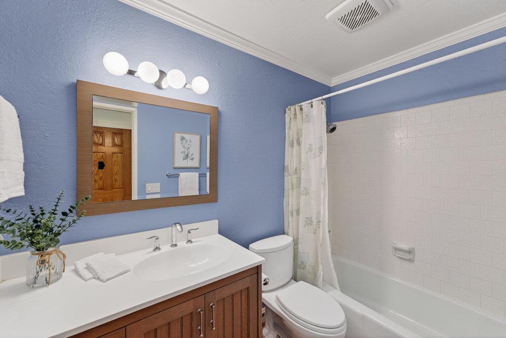 210 Wingfoot Drive