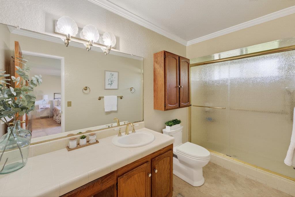 210 Wingfoot Drive