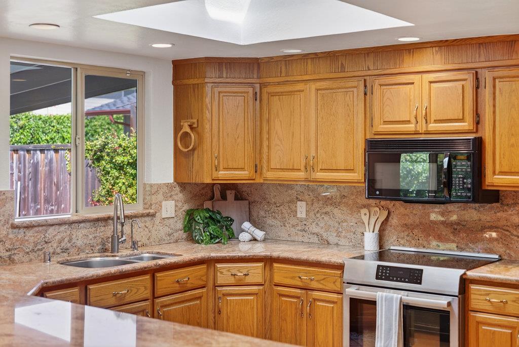 210 Wingfoot Drive