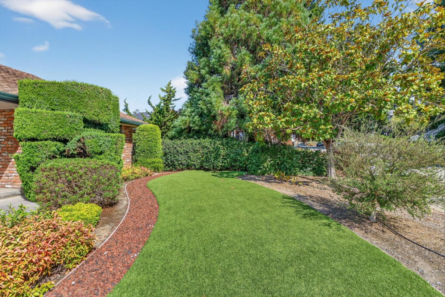 210 Wingfoot Drive