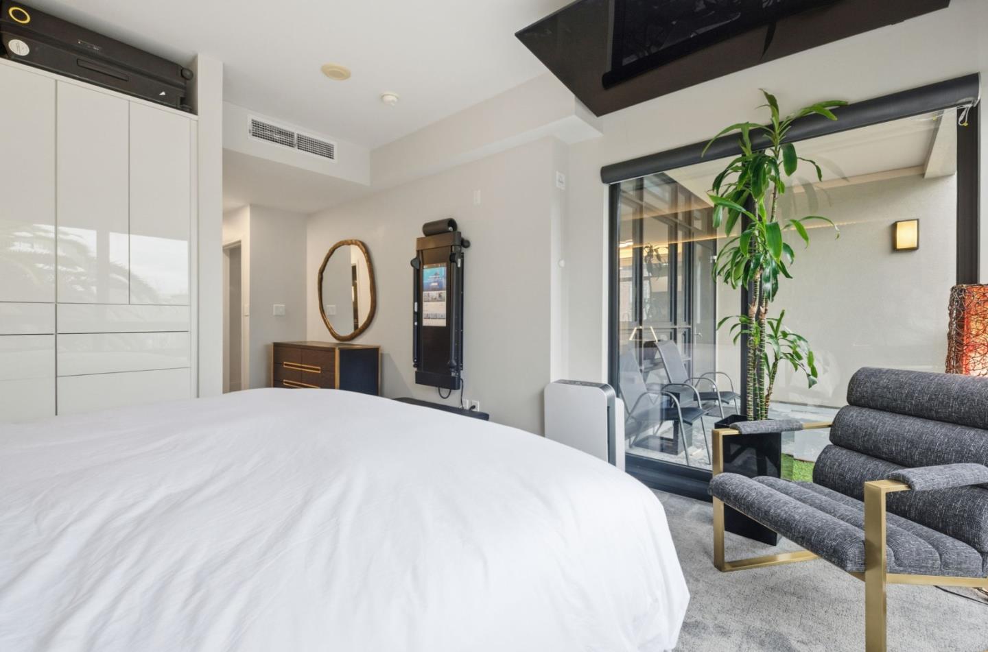 88 East San Fernando Street 308