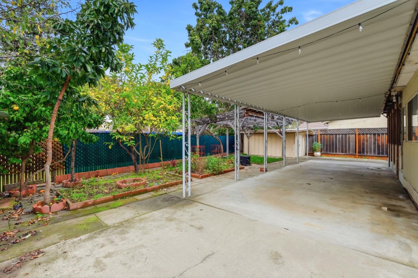 1729 Sherman Drive