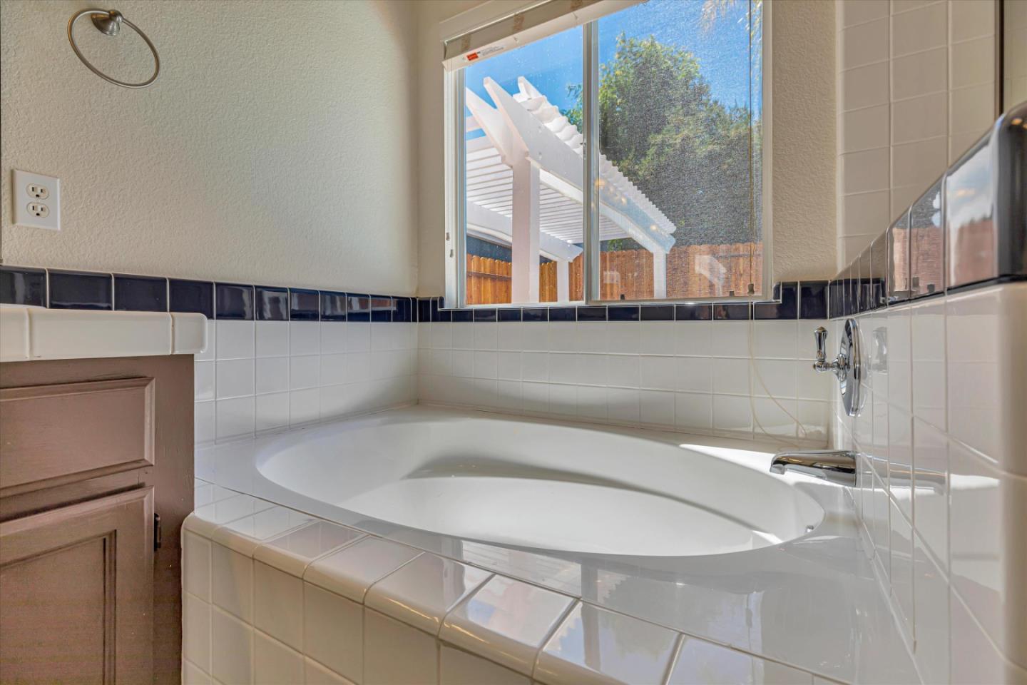 2161 Teakwood Court