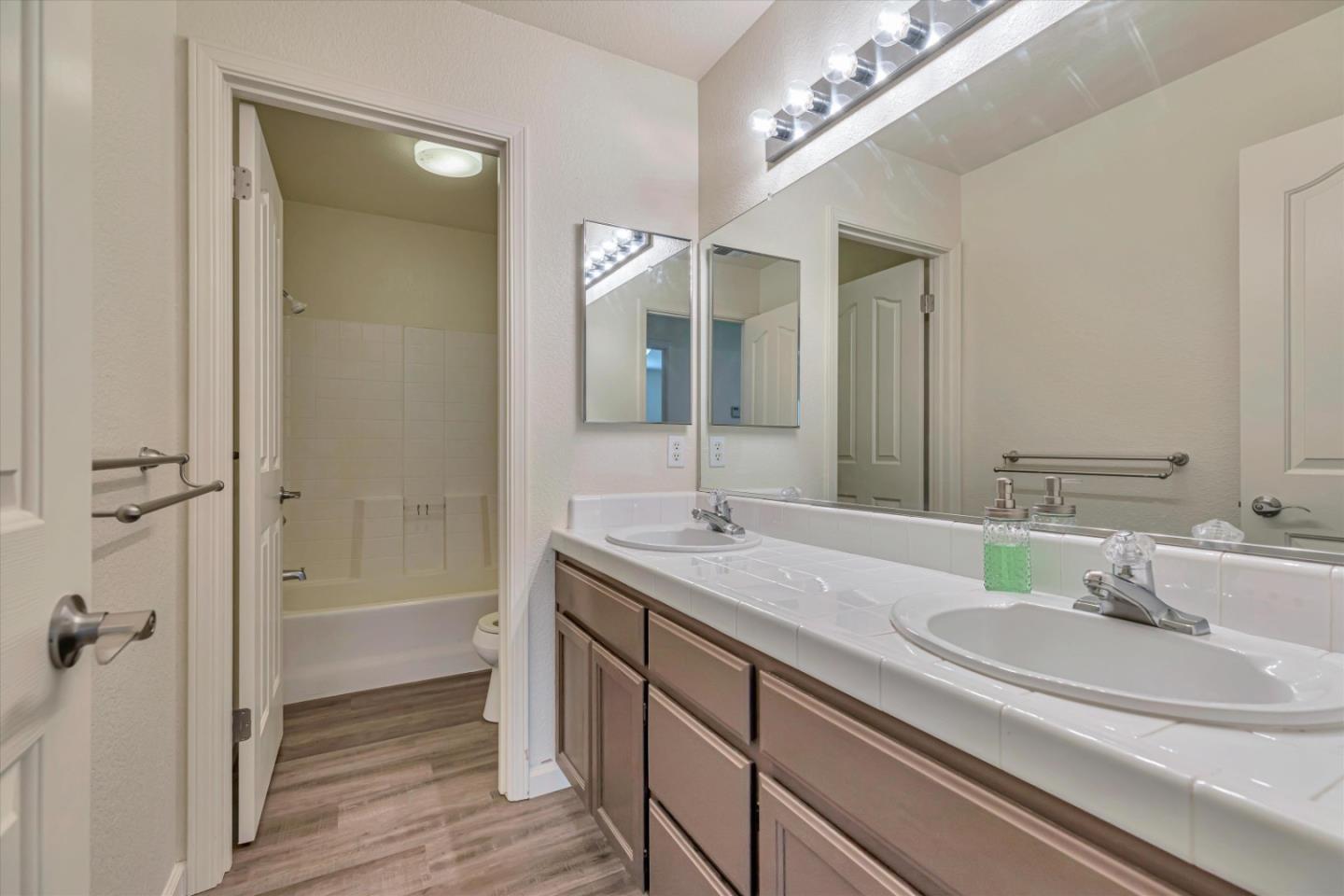 2161 Teakwood Court